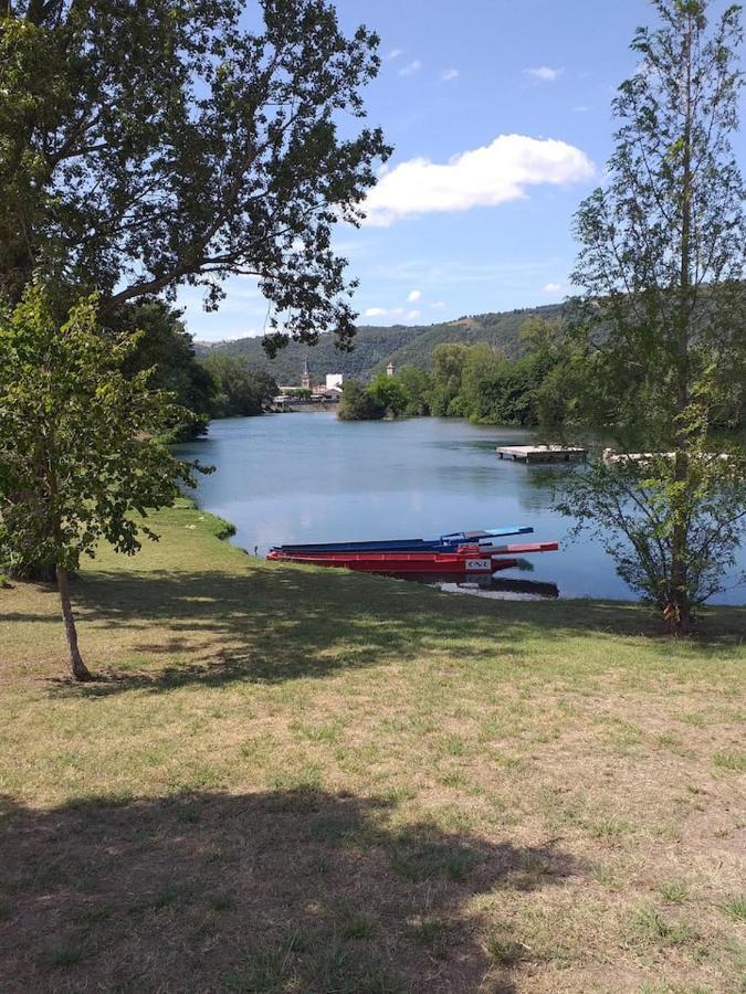 Fan 36B Bed & Breakfast La Roche-de-Glun Bagian luar foto